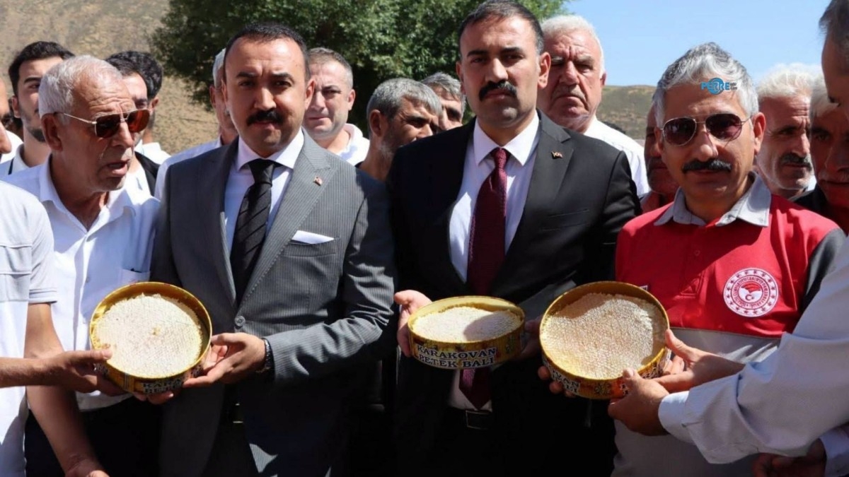 Karagöl’de bal hasadı, Akkan: ‘Adıyaman arıcılığını markalaştırmayı hedefliyoruz’