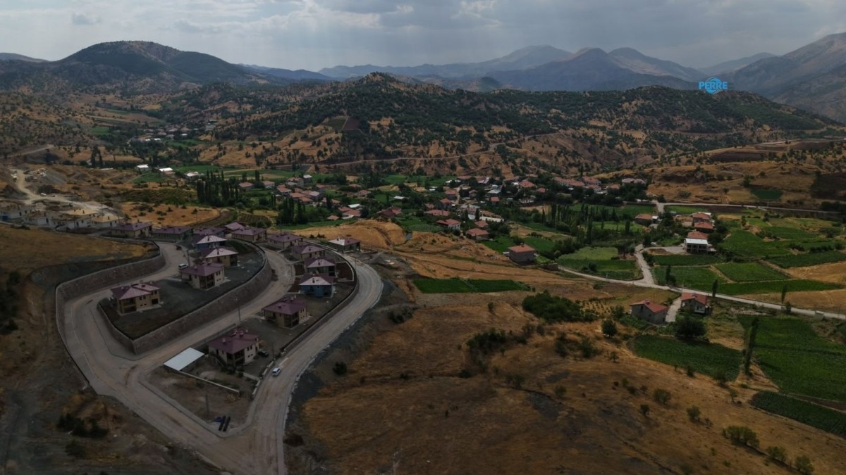 Adıyaman İl Özel İdaresi Yeşiltepe Köyü’nde parke çalışmasını tamamladı