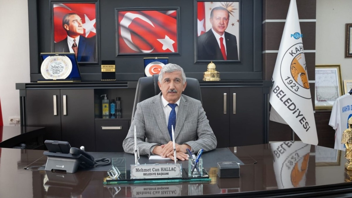 Hallaç: ‘Şehitlerimiz ve gazilerimiz milletimizin gurur ve onur abideleridir’