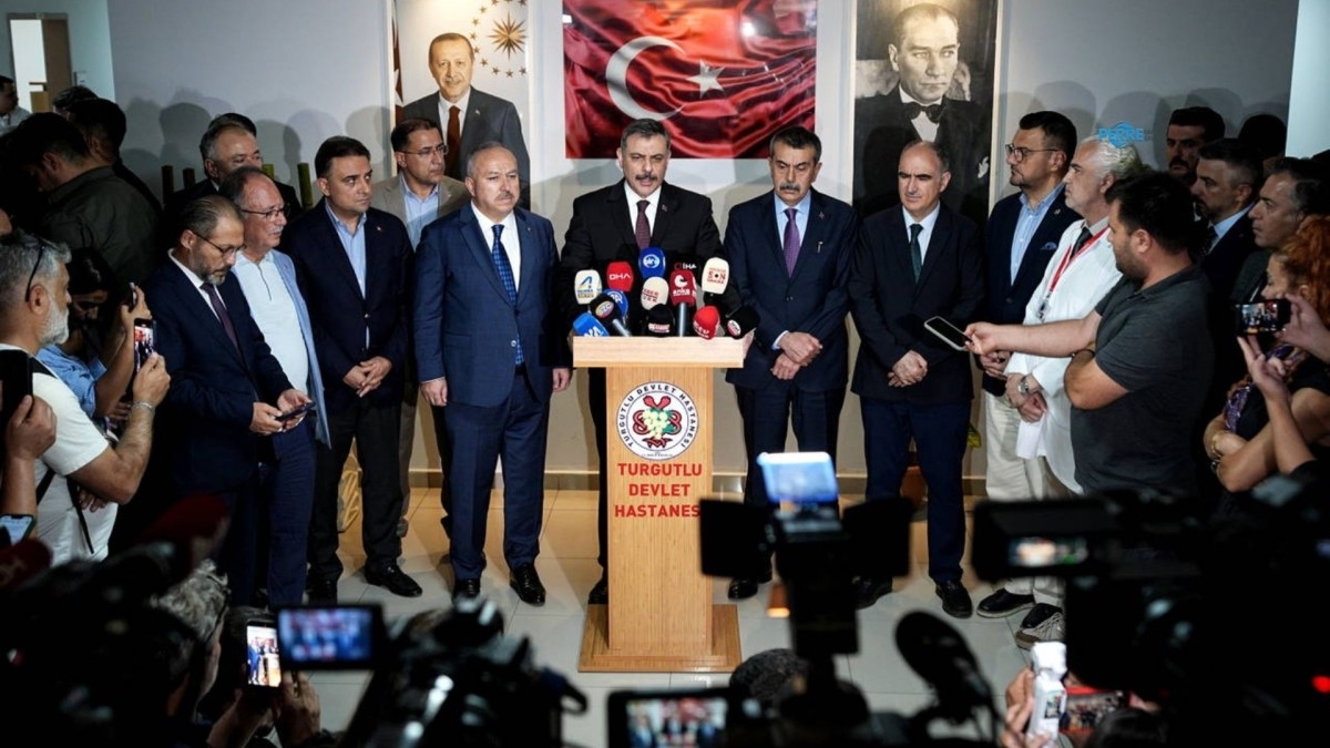 Manisa’daki okul saldırısında son durum: 3 öğrenci yoğun bakımda, okul 'birinci derece riskli' kategorideydi