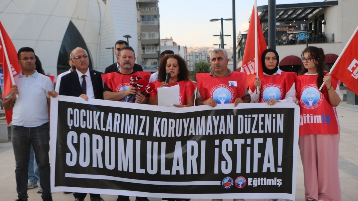 Eğitim-İş’ten okul güvenliği çağrısı: ‘Çocuklarımızı koruyamayan düzenin sorumluları istifa etmeli’  - Videolu Haber