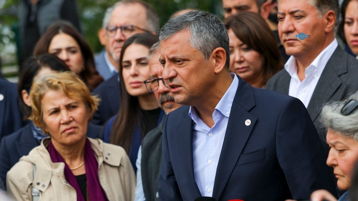 Özgür Özel: 'Asrın soygunu, yolsuzluğu, dolandırıcılığı ile karşı karşıyayız'