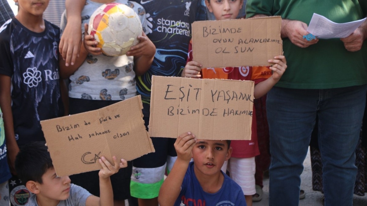 Alitaşı Mahallesi’nde altyapı isyanı: ‘2026’dayız, hala foseptik çukurlarıyla yaşıyoruz’  - Videolu Haber