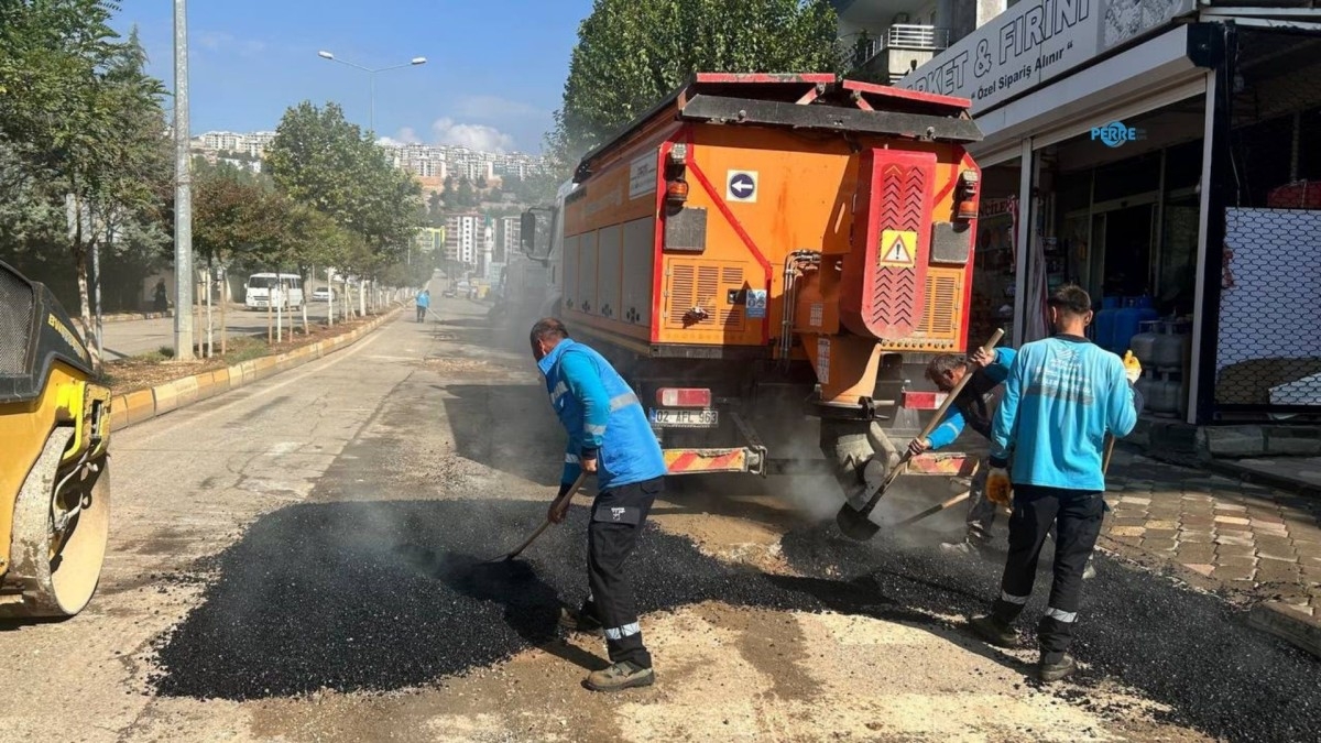 Adıyaman’da 6 mahallede yol onarımı, Hastane Caddesi’nde asfalt hazırlığı