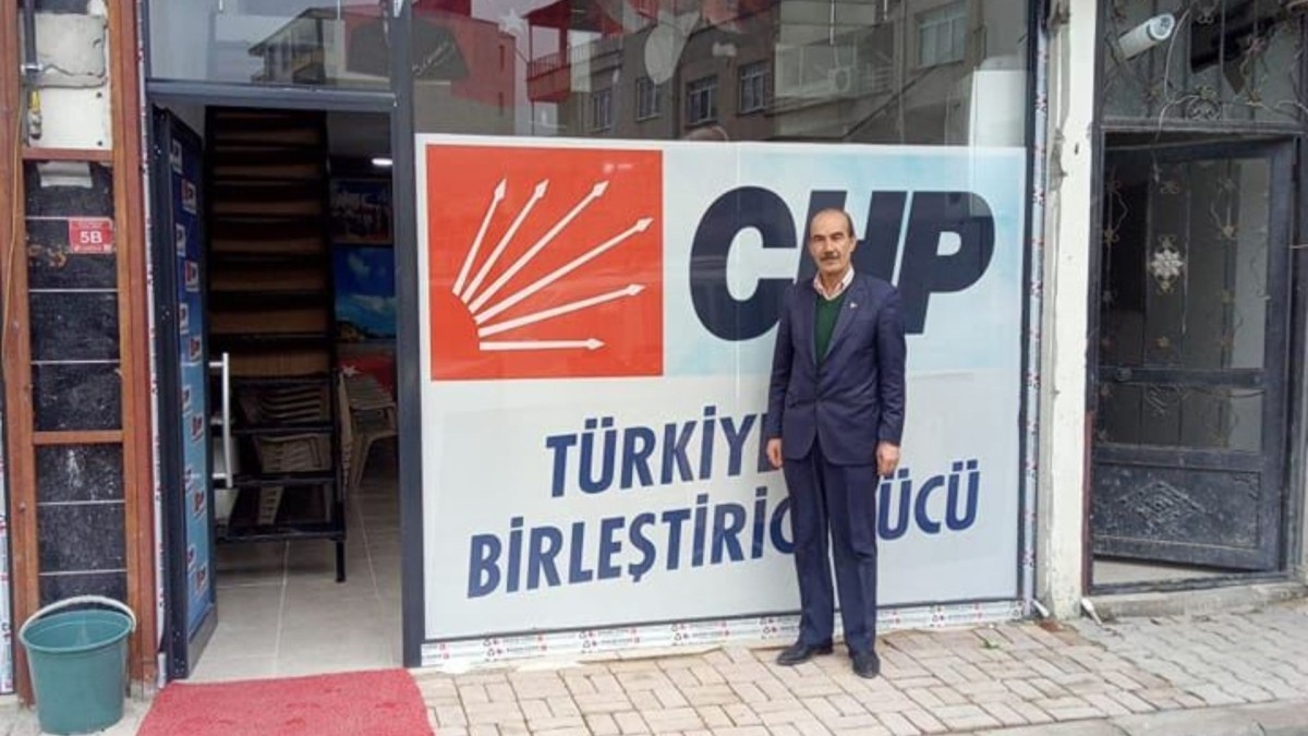 Kardeşi aday yapılmayan ilçe başkanı istifa etti