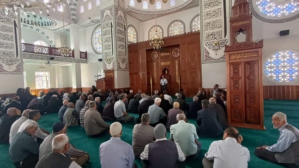 Hacı adaylarına eğitim semineri verildi