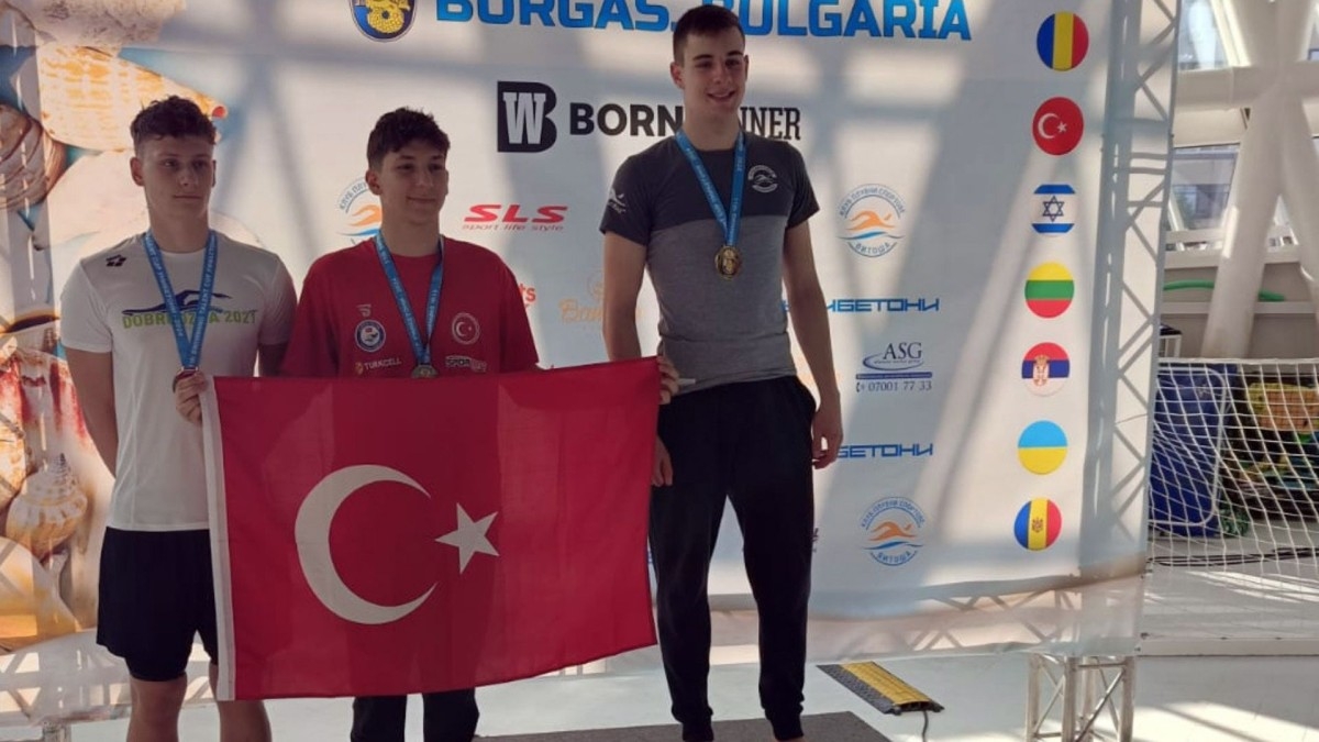 SANKO okullarından Ali Emre Simitçi yüzmede ikinciliği getirdi