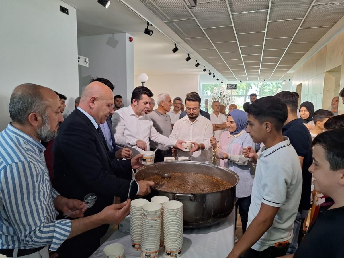 Adıyaman İl Halk Kütüphanesi'nde keyifli aşure etkinliği