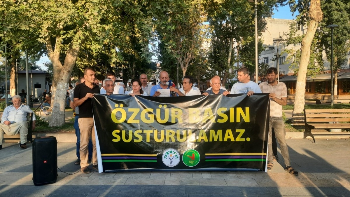 DEM Parti ve DBP'den KDP'ye çağrı: 'Katliam ve ilhaka ortak olmayın'  - Videolu Haber