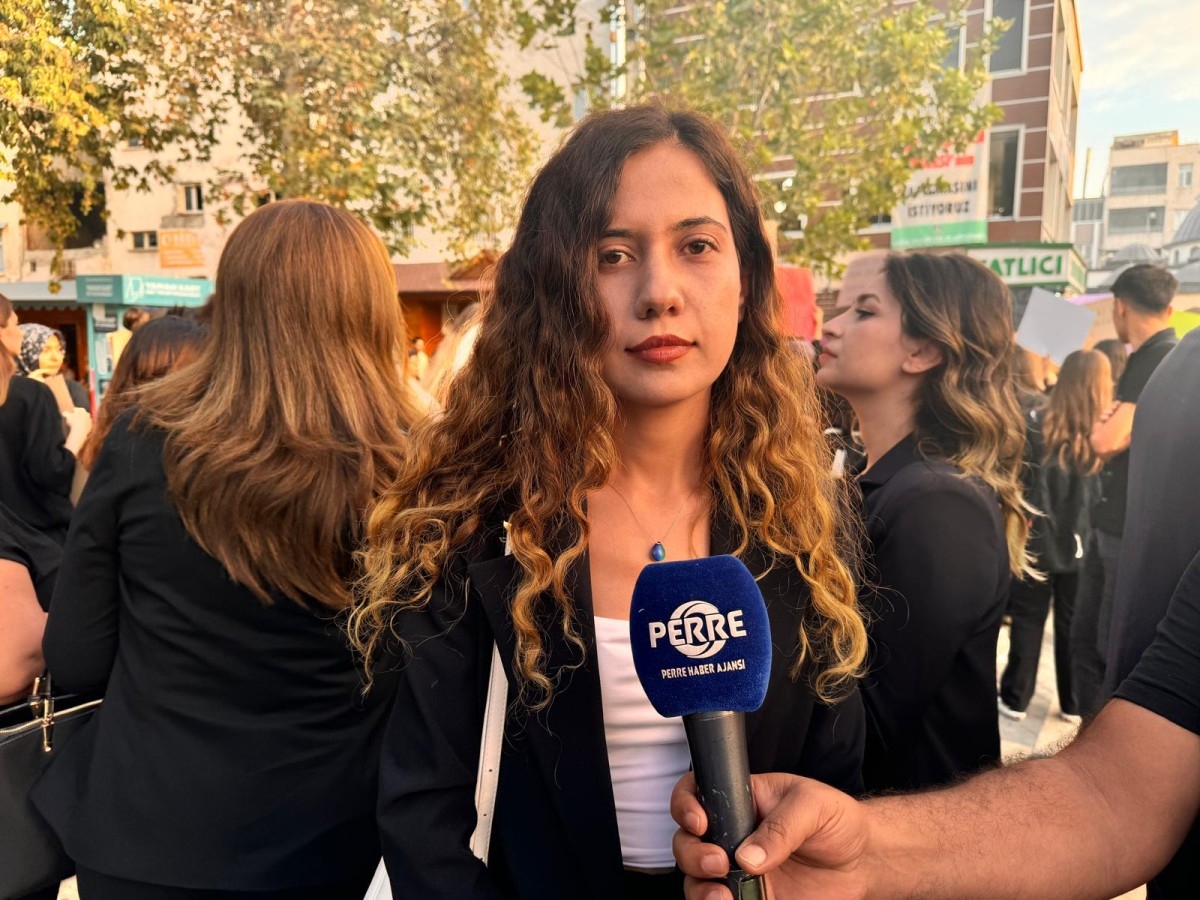 Adıyaman'da kadına şiddete karşı yürüyüş: Av. Ayşenur Altuntaş grup adına açıklama yaptı - Videolu Haber