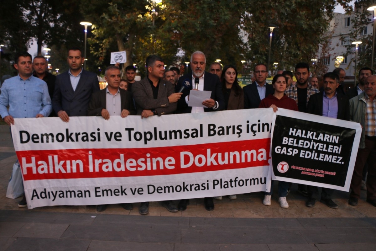 Adıyaman’da Esenyurt Belediyesi'ne kayyum tepkisi: 'Halkın iradesi gasp edilemez'  - Videolu Haber