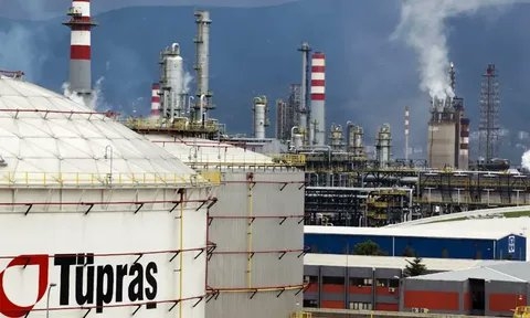 TÜPRAŞ'ta patlama: 'Endişe edilecek bir durum yok'
