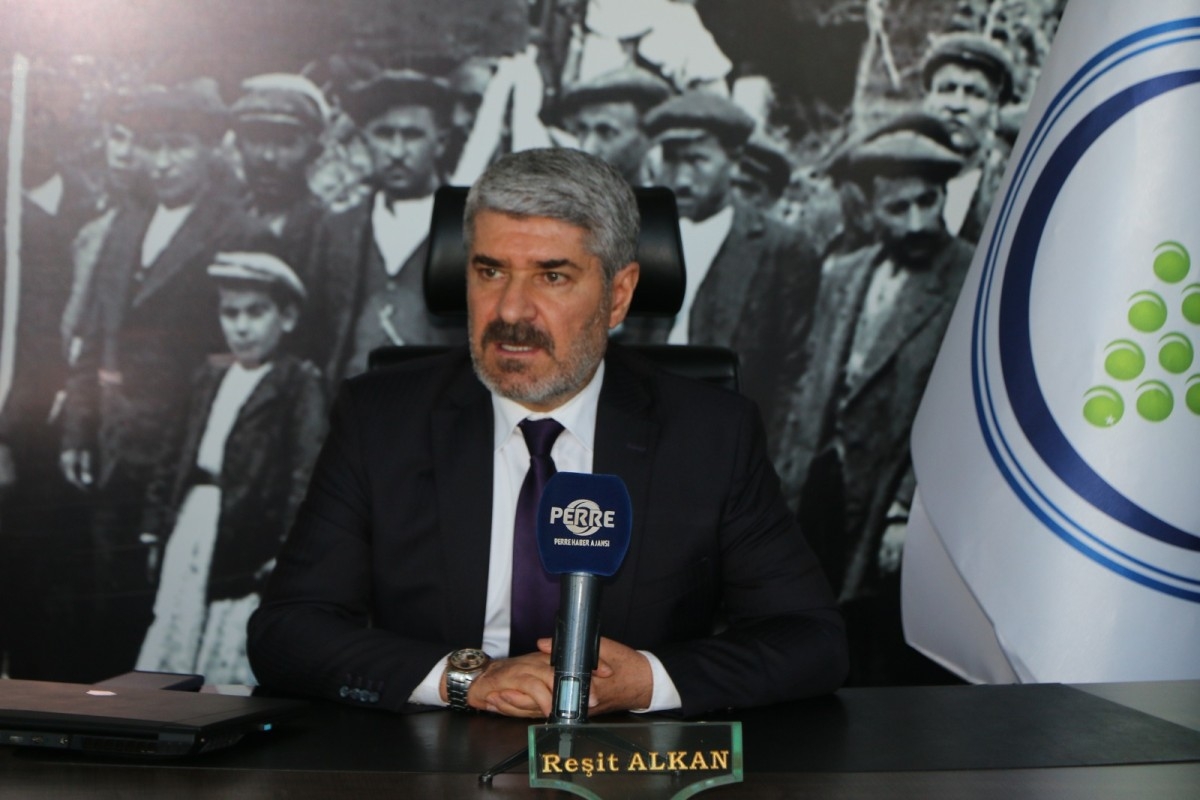 Başkan Alkan 220 gününü değerlendirdi: 'Besni’yi ayağa kaldırmaya kararlıyız'  - Videolu Haber