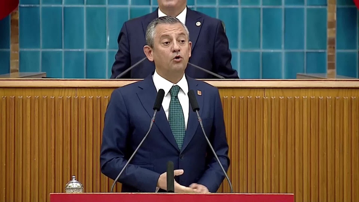 Özgür Özel’den Sağlık Bakanı'na sert istifa çağrısı: 'O istifa edecek, o hesap verecek'