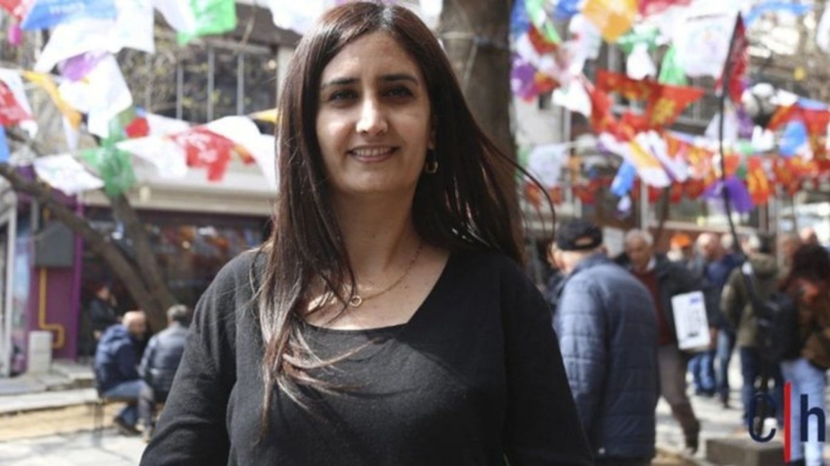 Tunceli Belediyesi’nin Eski Eş Başkanı Birsen Orhan gözaltına alındı