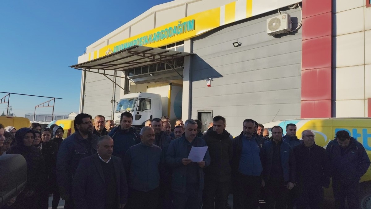Adıyaman’da PTT çalışanlarından sert tepki: 'Rize’deki menfur saldırıyı şiddetle kınıyoruz'  - Videolu Haber