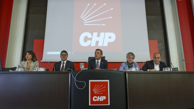 CHP Parti Meclisi’nden MYK’ya yetki: Cumhurbaşkanı adaylığı için ön seçim takvimi belirlenecek