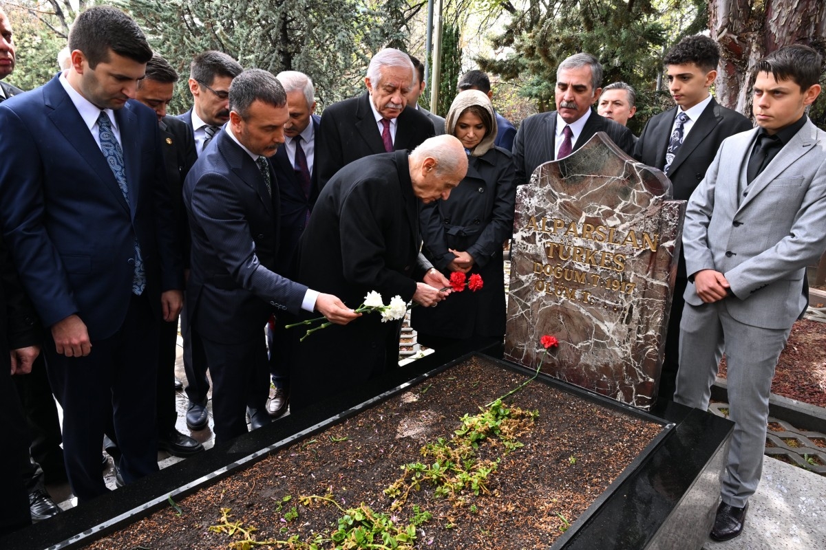Bahçeli 66 gün sonra mesaiye başladı: Türkeş’i andı, vakıf açılışına katıldı