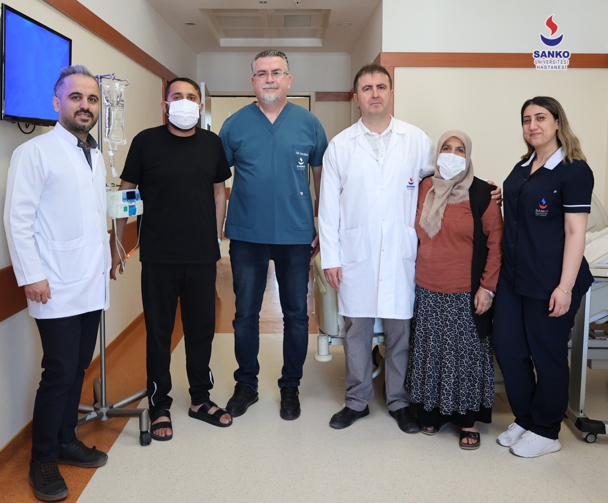 SANKO Üniversitesi Hastanesi’nde anneden oğluna ikinci hayat