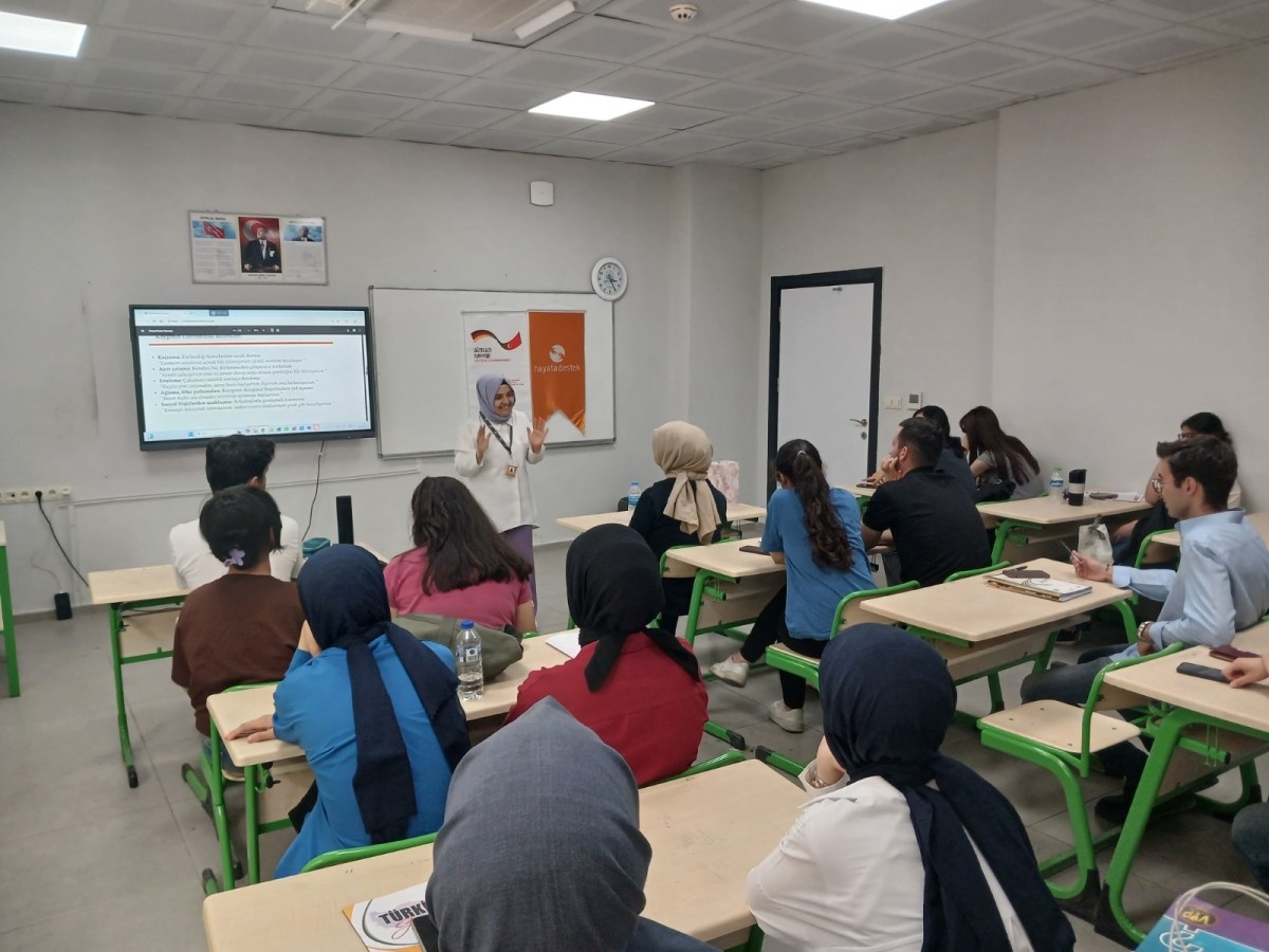 YKS öğrencilerine sınav kaygısı destek eğitimi