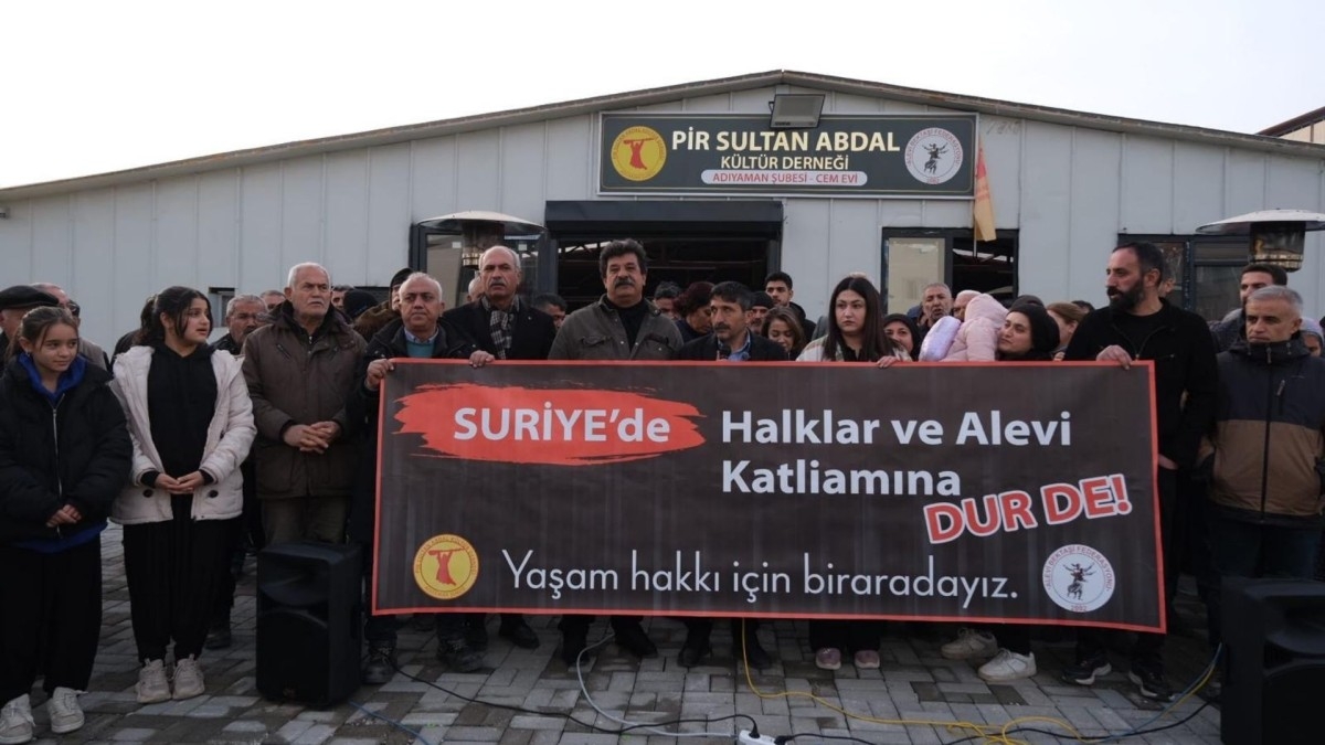 Pir Sultan Abdal Kültür Derneği’nden Suriye’deki olaylara tepki  - Videolu Haber