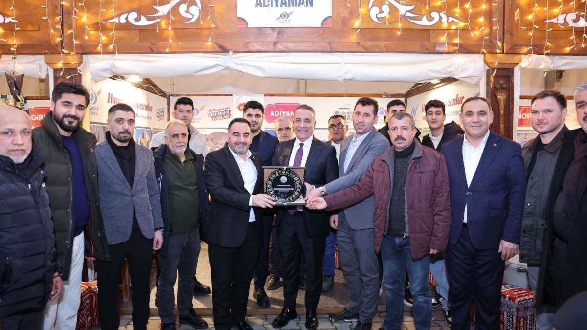 Sultangazi’de ilk Ramazan iftarında Adıyaman’ın yöresel lezzetleri sunuldu  - Videolu Haber