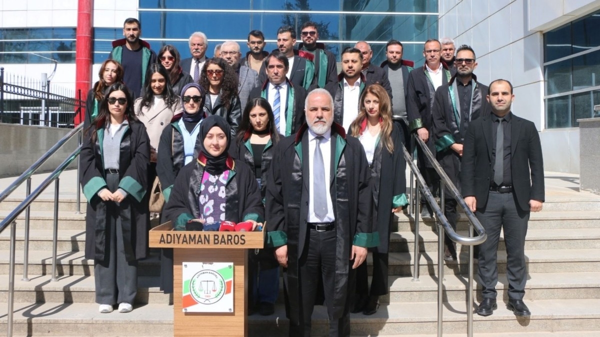 Adıyaman Barosu Kadın Hakları Merkezi’nden ‘8 Mart’ mesajı: ‘Kadın hakkı, hukuk devleti demektir’  - Videolu Haber