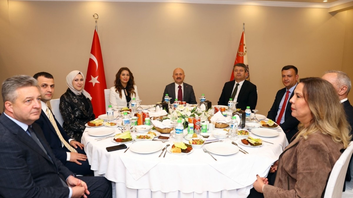 Adıyaman Valisi Dr. Osman Varol’a veda yemeği