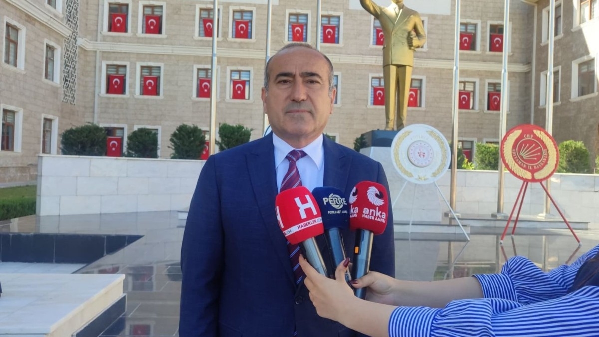 ADD Adıyaman Şube Başkanı Prof. Dr. Özcan: ‘19 Mayıs, Cumhuriyet’e giden en önemli adımlardan biridir’  - Videolu Haber