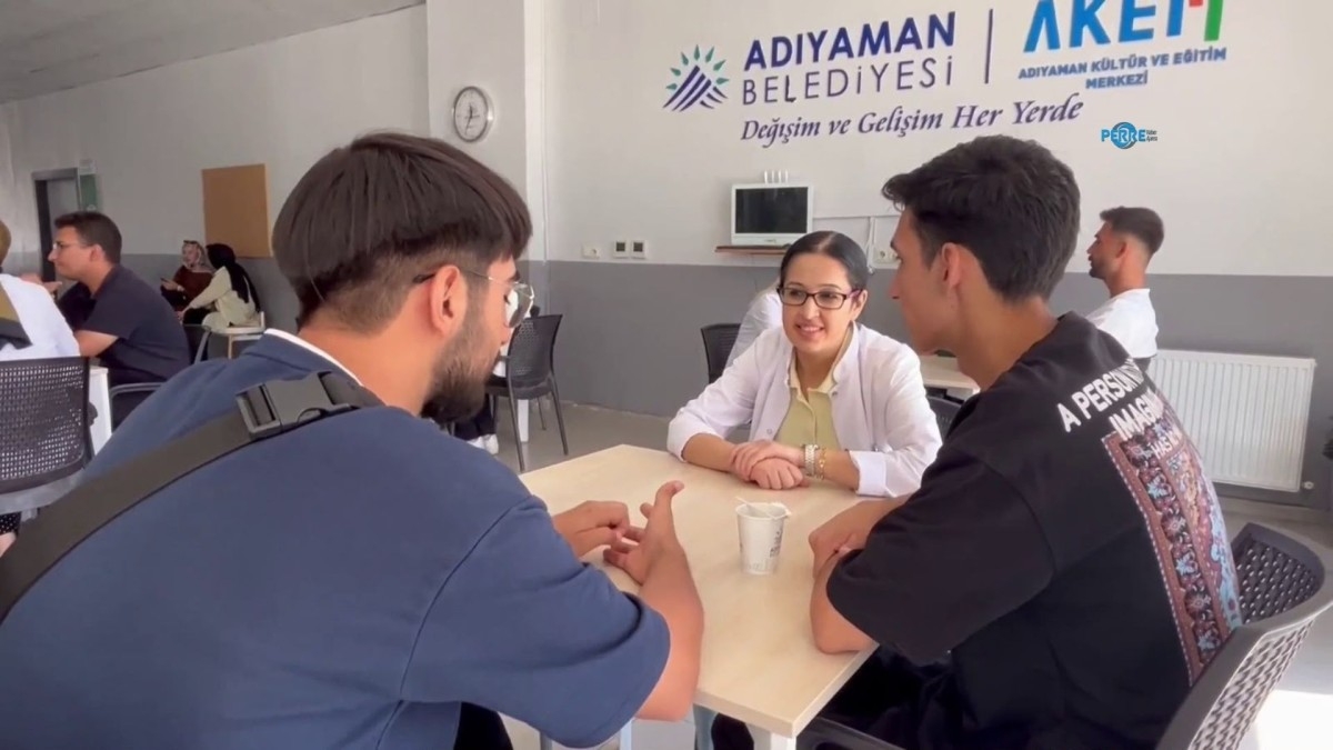 Tutdere: Ücretsiz AKEM kurslarıyla '109 evladımızın üniversiteye yerleşmesi büyük bir gurur'  - Videolu Haber